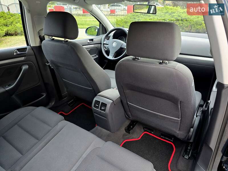 Хетчбек Volkswagen Golf 2006 в Полтаві