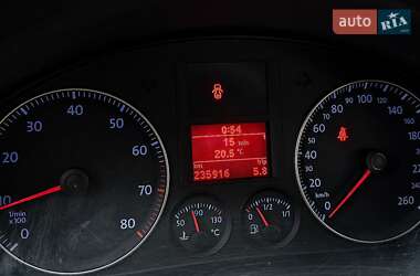 Хэтчбек Volkswagen Golf 2006 в 