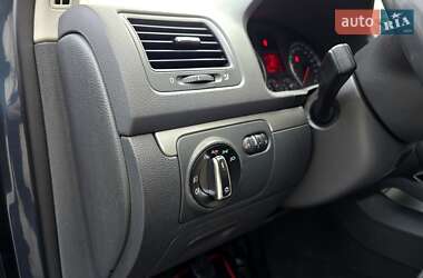 Хэтчбек Volkswagen Golf 2006 в 