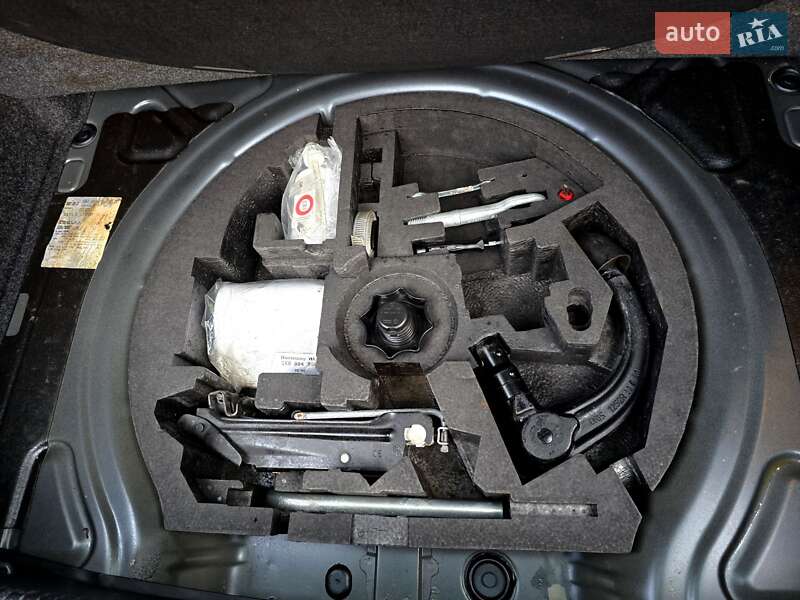 Хетчбек Volkswagen Golf 2006 в Полтаві
