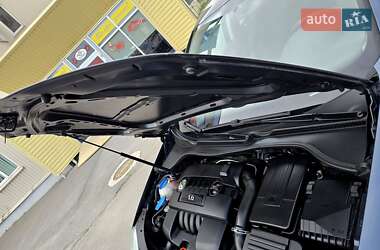 Хэтчбек Volkswagen Golf 2006 в 