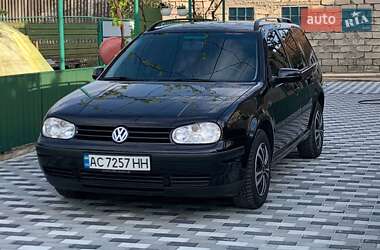 Универсал Volkswagen Golf 2000 в Захарьевке