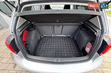 Хетчбек Volkswagen Golf 2010 в 