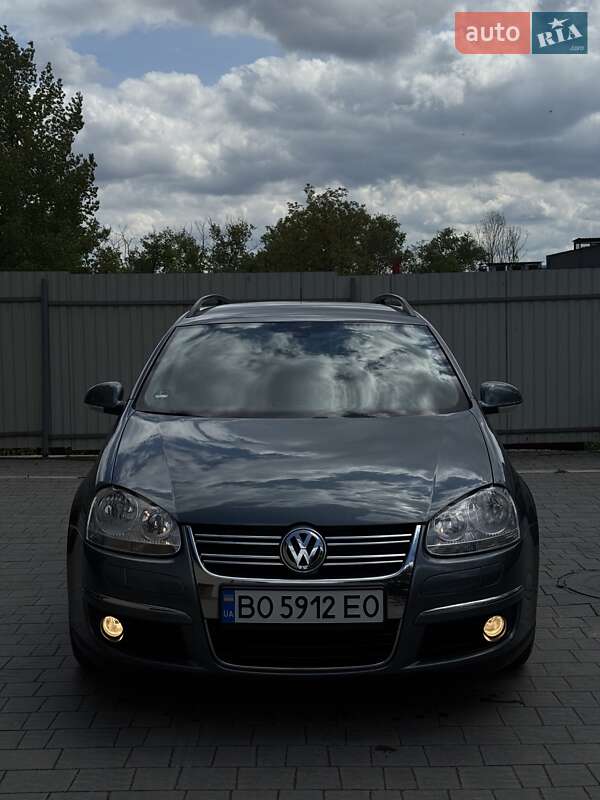Універсал Volkswagen Golf 2008 в 