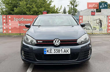 Хэтчбек Volkswagen Golf 2009 в 