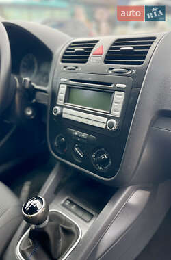 Универсал Volkswagen Golf 2008 в 