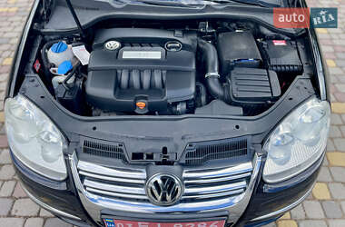 Универсал Volkswagen Golf 2008 в 