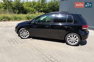 Хэтчбек Volkswagen Golf 2013 в 