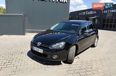 Хэтчбек Volkswagen Golf 2013 в 