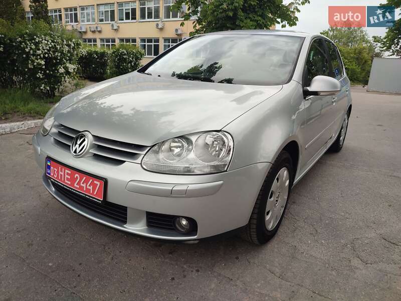 Хетчбек Volkswagen Golf 2007 в 