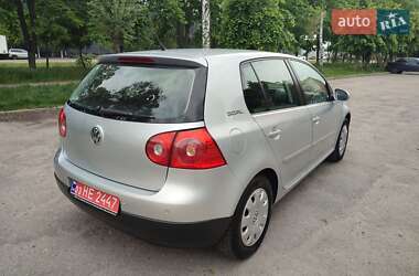 Хетчбек Volkswagen Golf 2007 в 