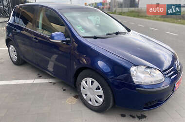 Хэтчбек Volkswagen Golf 2005 в Луцке
