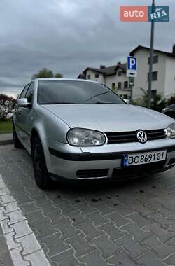 Хэтчбек Volkswagen Golf 2001 в Львове