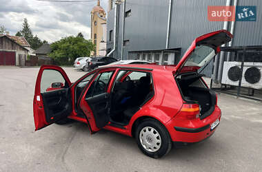 Хетчбек Volkswagen Golf 1998 в 