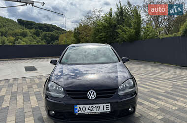 Хэтчбек Volkswagen Golf 2008 в 