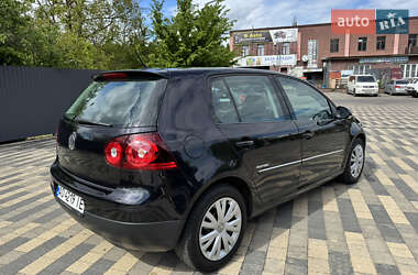 Хэтчбек Volkswagen Golf 2008 в 