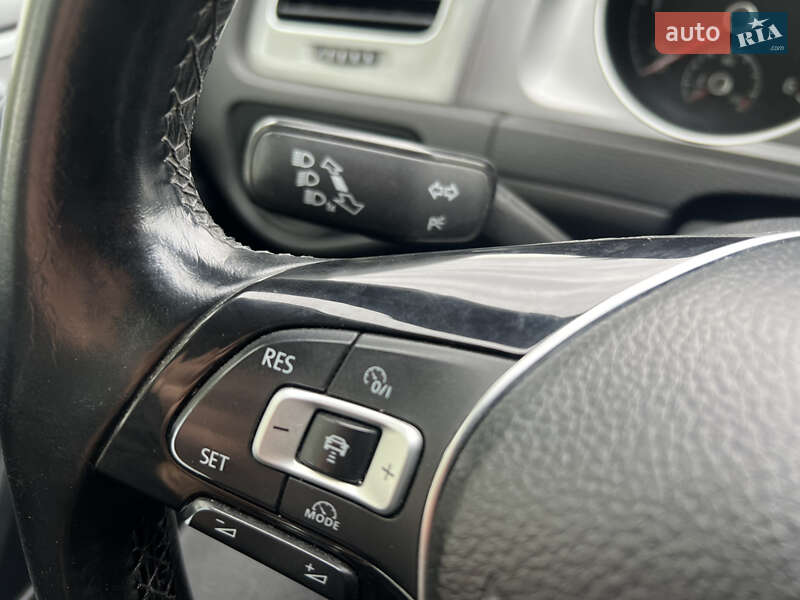 Универсал Volkswagen Golf 2017 в Ровно