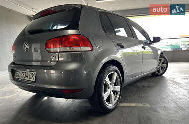 Хэтчбек Volkswagen Golf 2011 в Львове