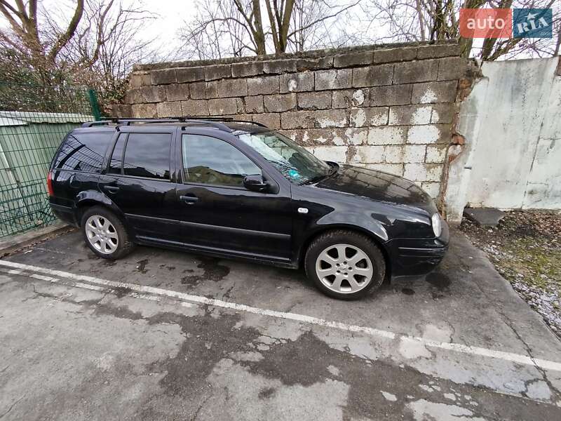Универсал Volkswagen Golf 2000 в 