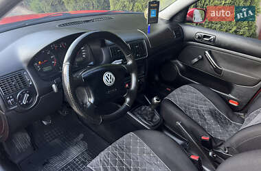 Хетчбек Volkswagen Golf 1998 в 