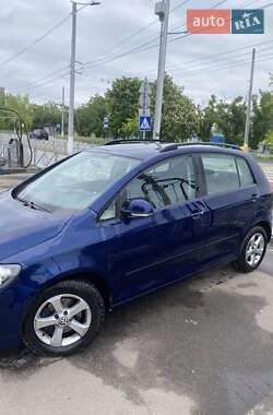 Універсал Volkswagen Golf 2009 в 