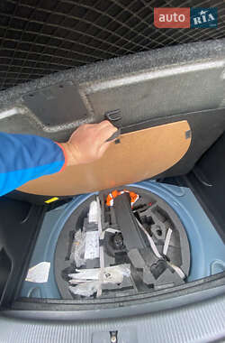 Універсал Volkswagen Golf 2009 в 