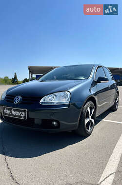 Хэтчбек Volkswagen Golf 2007 в 