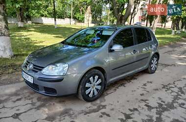 Хетчбек Volkswagen Golf 2004 в 