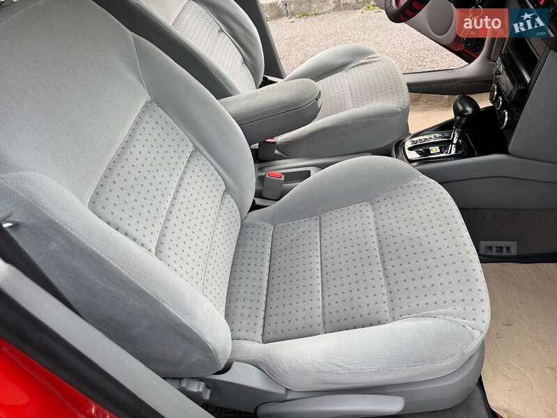 Хетчбек Volkswagen Golf 2000 в Рівному