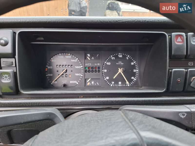 Хетчбек Volkswagen Golf 1987 в Долині