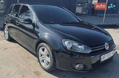 Хэтчбек Volkswagen Golf 2009 в Запорожье