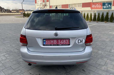 Універсал Volkswagen Golf 2010 в 