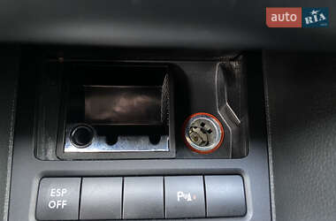 Універсал Volkswagen Golf 2010 в 