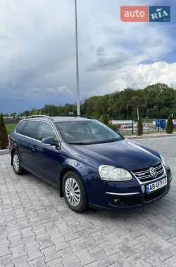 Універсал Volkswagen Golf 2009 в Вінниці
