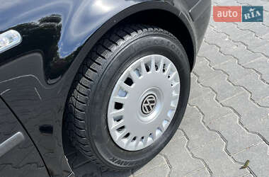 Хетчбек Volkswagen Golf 2002 в 