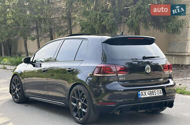 Хэтчбек Volkswagen Golf 2013 в 