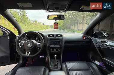 Хэтчбек Volkswagen Golf 2013 в 