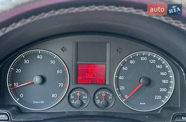 Хэтчбек Volkswagen Golf 2007 в 