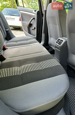 Хэтчбек Volkswagen Golf 2007 в 