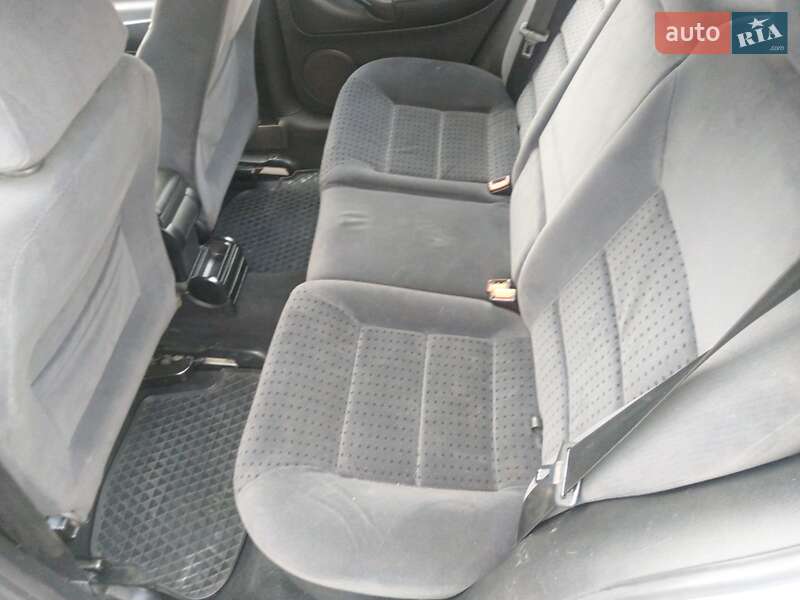 Универсал Volkswagen Golf 2000 в Чернигове