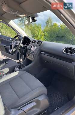 Універсал Volkswagen Golf 2009 в 