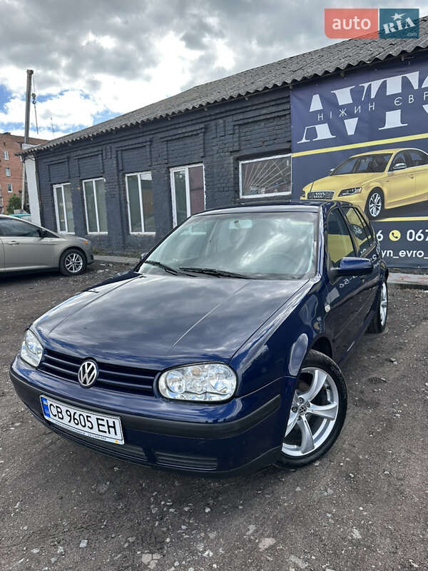 Volkswagen Golf 2001
