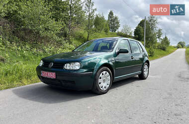 Хэтчбек Volkswagen Golf 2003 в Надворной