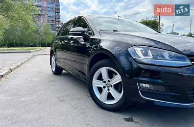 Хэтчбек Volkswagen Golf 2016 в Днепре
