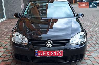 Хэтчбек Volkswagen Golf 2005 в Белой Церкви