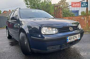 Универсал Volkswagen Golf 2000 в Могилев-Подольске