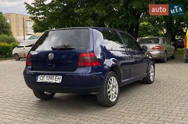 Хэтчбек Volkswagen Golf 2002 в 