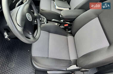 Универсал Volkswagen Golf 2002 в 