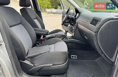 Универсал Volkswagen Golf 2002 в 