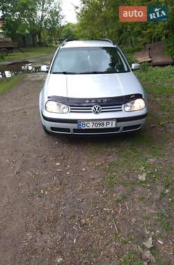 Універсал Volkswagen Golf 2000 в Добросині